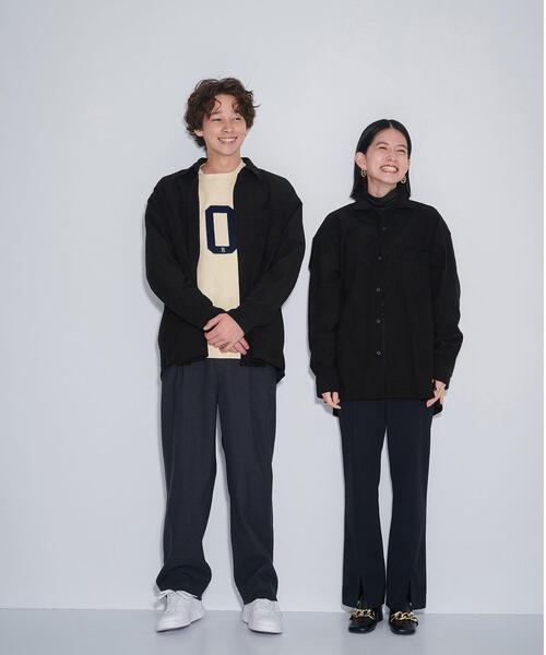 green label relaxing（グリーンレーベルリラクシング）の「【WEB限定】＜GLR or＞コーデュロイ オーバーサイズ シャツ Ⅱ -ユニセックス-（シャツ/ブラウス・メンズ・ブラック/ベージュ/オリーブ・S/M/L）」の7枚目の写真