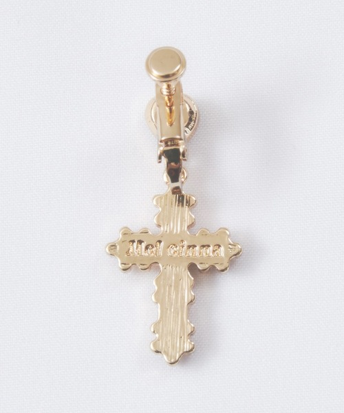 Mel cinna(メルシーナ)の「Mel cinna/cross heart earring(イヤリング・レディース・ゴールド・FREE)」の9枚目の写真