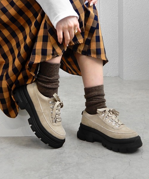 minia（ミニア）の「ボリュームソールトレッキングシューズ　◆（スニーカー・レディース・ブラック/ベージュ/キャメル・S/M/L）」の8枚目の写真