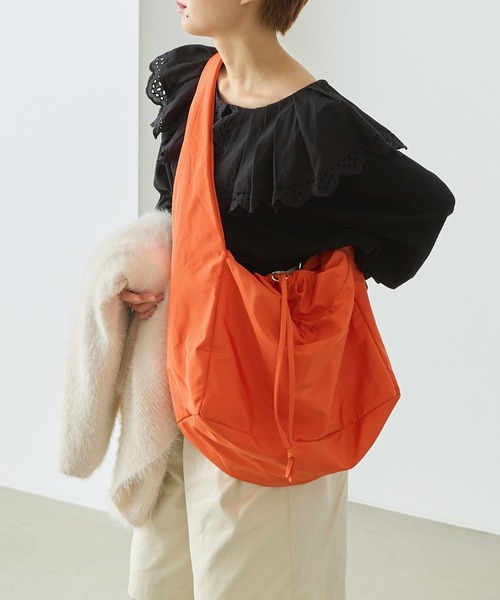 forksy.（フォルクシー）の「【forksy.】ワイドベルトビッグショルダーBAG（ショルダーバッグ・レディース・ホワイト/ブラック/オレンジ/ブルー/ライトカーキ・FREE）」の18枚目の写真