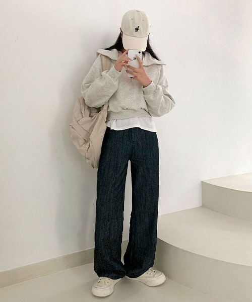 BEIDELLI（ベイデリー）の「[BELLIDE MADE] スタンダードハーフジップアップスウェットシャツ（スウェット・レディース・グレー系その他/オートミール/スカイブルー・FREE）」の4枚目の写真