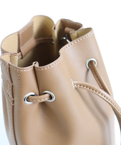 Pierrot（ピエロ）の「巾着ハンドバッグ（ショルダーバッグ・レディース・アイボリー/ベージュ系その他/シャンパン・FREE）」の18枚目の写真