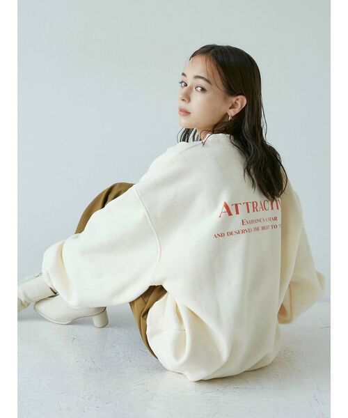 MURUA(ムルーア)の「ATTRACTIVEスウェット(スウェット・レディース・アイボリー/ダークグレー・FREE)」の3枚目の写真