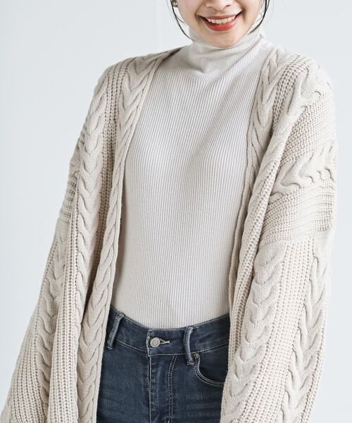 rps（アールピーエス）の「ケーブルロングニットカーディガン（カーディガン/ボレロ・レディース・ブラック/アイボリー/ベージュ・M/フリー）」の8枚目の写真