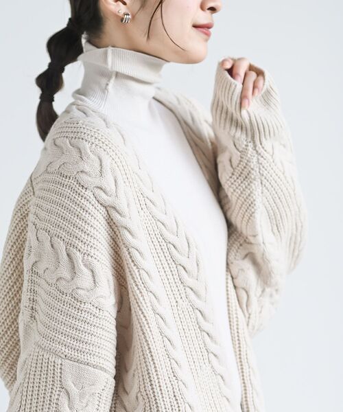 rps（アールピーエス）の「ケーブルロングニットカーディガン（カーディガン/ボレロ・レディース・ブラック/アイボリー/ベージュ・M/フリー）」の9枚目の写真