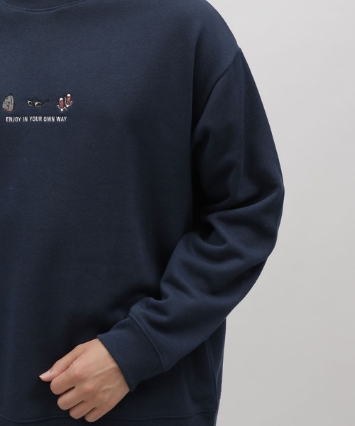 LAKOLE(ラコレ)の「【PARK】3モチーフ刺繍プルオーバー / 168069(スウェット・メンズ・オリーブ/マスタード/ホワイト/ネイビー・MEDIUM/LARGE/X-LARGE)」の9枚目の写真