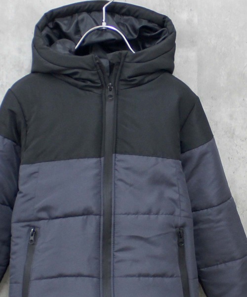 THE CASUAL（カジュアル）の「切り替え中綿ジャケット（ダウンジャケット/コート・キッズ・ブラック系/ダークグリーン系/ダークグリーン/レッド系/ブラック/グレー系/ベージュ系/ネイビー/チャコール/ベージュ・120cm/110cm/130cm/160cm/150cm/140cm）」の5枚目の写真