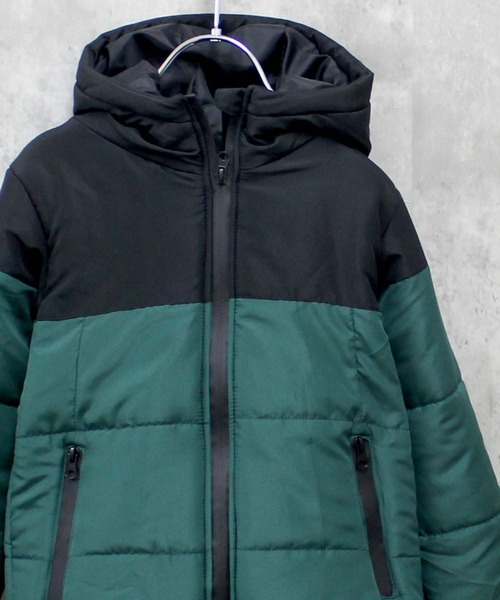 THE CASUAL（カジュアル）の「切り替え中綿ジャケット（ダウンジャケット/コート・キッズ・ブラック系/ダークグリーン系/ダークグリーン/レッド系/ブラック/グレー系/ベージュ系/ネイビー/チャコール/ベージュ・120cm/110cm/130cm/160cm/150cm/140cm）」の8枚目の写真