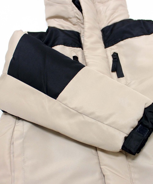 THE CASUAL（カジュアル）の「切り替え中綿ジャケット（ダウンジャケット/コート・キッズ・ブラック系/ダークグリーン系/ダークグリーン/レッド系/ブラック/グレー系/ベージュ系/ネイビー/チャコール/ベージュ・120cm/110cm/130cm/160cm/150cm/140cm）」の18枚目の写真