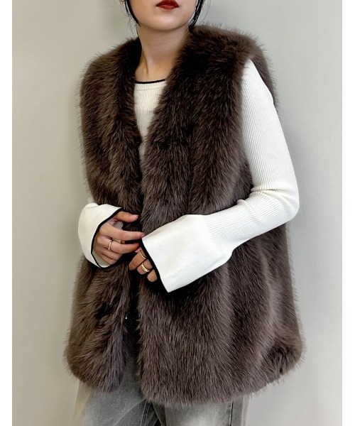 Re:EDIT（リエディ）の「[2025AW COLLECTION][新色追加][販売枚数4万枚！][二の腕すっきり]クルーネックフレアスリーブ配色リブニットトップス（ニット/セーター・レディース・ブラック系/ライトグレー系/アイボリー系/ベージュ系/ブラック/ホワイト系その他/モカ/アイボリー/ホワイト系/グレー/ピンク系/ブラウン系・LARGE/MEDIUM）」の22枚目の写真