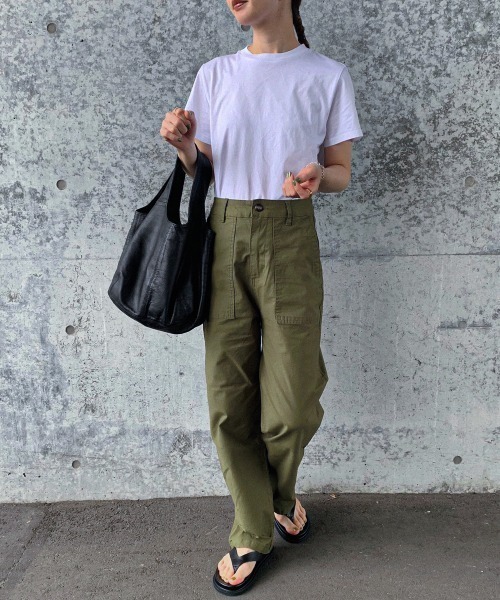 feepur（フェピュール）の「【低身長向けサイズあり】ベイカーパンツ（チノパンツ・レディース・ベージュ/ネイビー/カーキ・X-SMALL/SMALL/MEDIUM）」の21枚目の写真