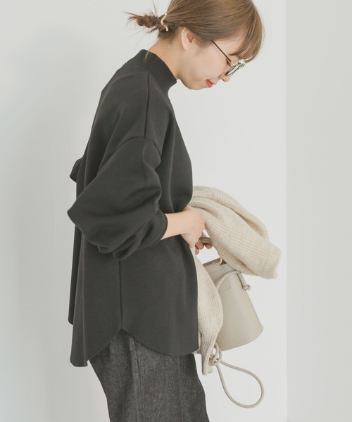 ITEMS URBANRESEARCH（アイテムズ アーバンリサーチ）の「ライトダンボールハイネックトップス（Tシャツ/カットソー・レディース・グレー系その他/ブラック/ブラウン/ホワイト・FREE）」の13枚目の写真