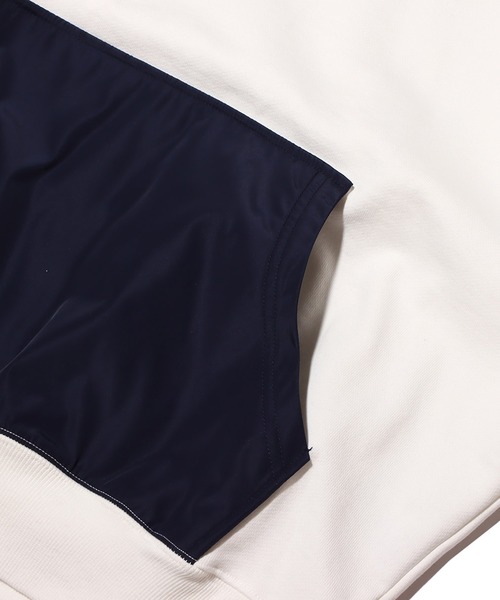 UGG（アグ）の「UGG@mos カラースキームフーディ / アグ カラースキームフーディ（パーカー・レディース・オリーブ/ホワイト/ネイビー・M/L/XL）」の14枚目の写真