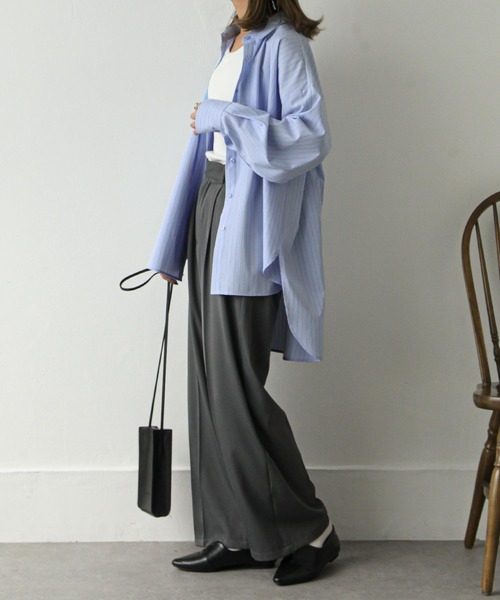 Chillfar（チルファー）の「袖口スリットストライプシャツ（シャツ/ブラウス・レディース・ブルー/ピンク/ネイビー・MEDIUM/LARGE）」の9枚目の写真