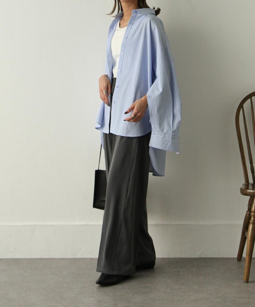 Chillfar（チルファー）の「袖口スリットストライプシャツ（シャツ/ブラウス・レディース・ブルー/ピンク/ネイビー・MEDIUM/LARGE）」の10枚目の写真