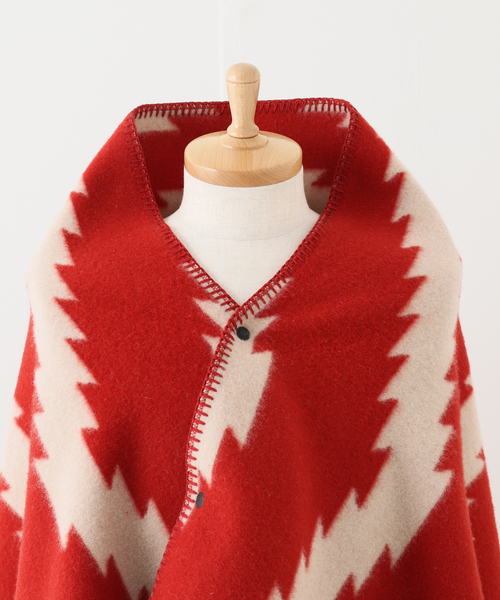 NANGA（ナンガ）の「【NANGA / ナンガ】FOLK (TRIBAL)BLANKET（ストール/ショール・メンズ・レッド・FREE）」の4枚目の写真