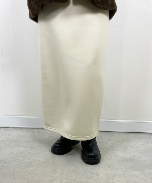 Meli rich（メリーリッチ）の「Vネックジャンパースカート（ジャンパースカート・レディース・アイボリー/イエロー/カーキ/ブラック/グレイッシュベージュ・MEDIUM）」の14枚目の写真