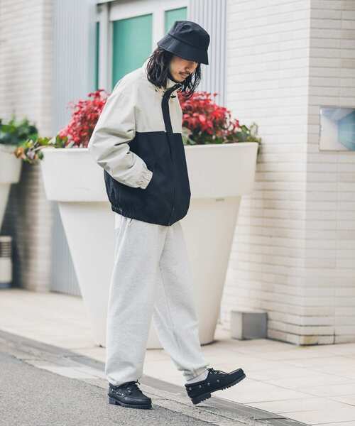 URBAN RESEARCH Sonny Label（アーバンリサーチサニーレーベル）の「バイカラースケーターズジャケット（ナイロンジャケット・メンズ・ホワイト系その他/ブラック系その他・MEDIUM/LARGE）」の18枚目の写真