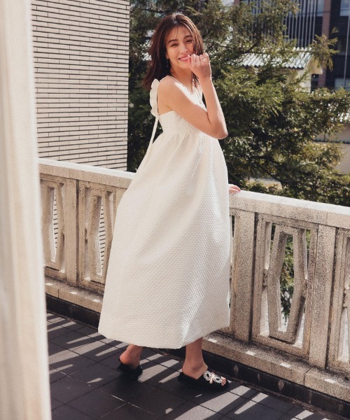 DONOBAN（ドノバン）の「ボーン入りキャミワンピース（ワンピース・レディース・ホワイト/ブラック・F）」の6枚目の写真