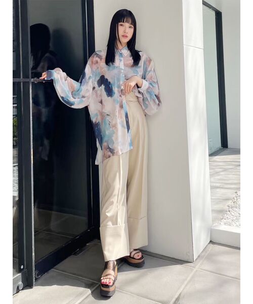 MURUA（ムルーア）の「【WEB限定】ニュアンスプリントオーバーシャツ（シャツ/ブラウス・レディース・ブルー/グリーン・FREE）」の17枚目の写真