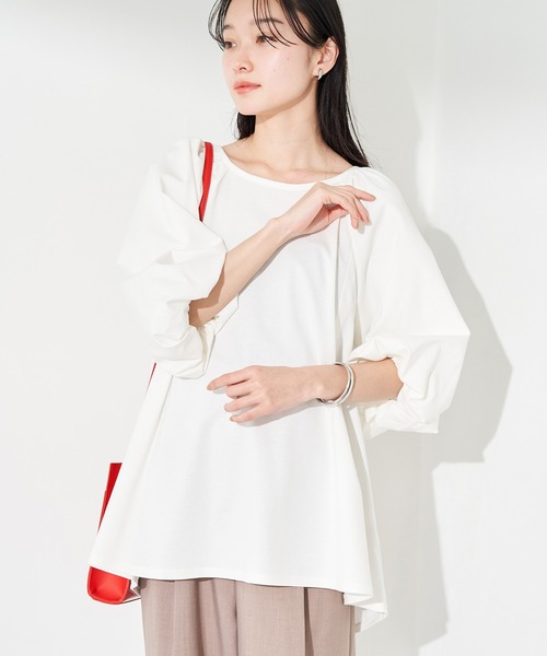 VIS(ビス)の「【洗える】ボリュームスリーブチュニックトップス(Tシャツ/カットソー・レディース・ブラック/ブラウン系その他2/オフホワイト・FREE)」の2枚目の写真