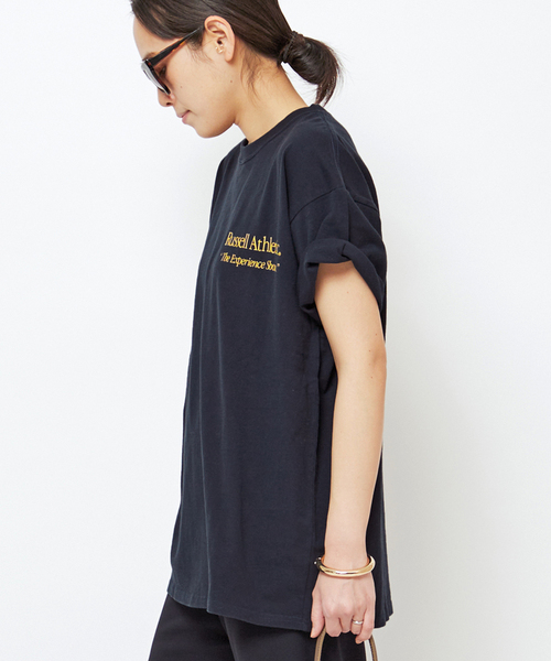 Russell Athletic（ラッセルアスレティック）の「【RUSSELL ATHLETIC/ラッセル・アスレティック】Graphic T-sh（Tシャツ/カットソー・レディース・ブラウン/ネイビー/アイボリー・FREE）」の4枚目の写真