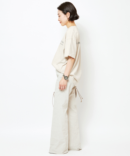 Russell Athletic（ラッセルアスレティック）の「【RUSSELL ATHLETIC/ラッセル・アスレティック】Graphic T-sh（Tシャツ/カットソー・レディース・ブラウン/ネイビー/アイボリー・FREE）」の16枚目の写真