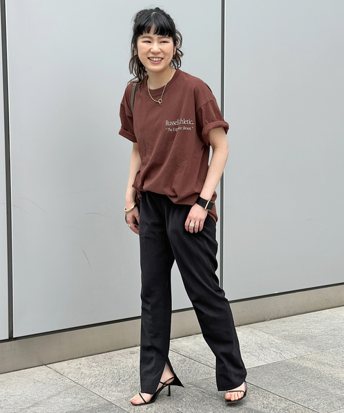 Russell Athletic（ラッセルアスレティック）の「【RUSSELL ATHLETIC/ラッセル・アスレティック】Graphic T-sh（Tシャツ/カットソー・レディース・ブラウン/ネイビー/アイボリー・FREE）」の19枚目の写真