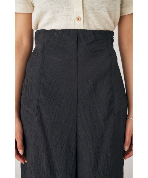 M_(エムアンダーバー)の「【M_】WRINKLE スカート(スカート・レディース・ブラック/アイボリー/ネイビー・1/2)」の8枚目の写真