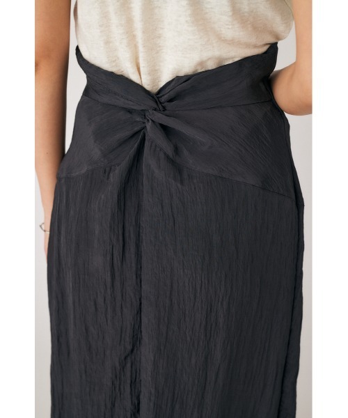 M_(エムアンダーバー)の「【M_】WRINKLE スカート(スカート・レディース・ブラック/アイボリー/ネイビー・1/2)」の9枚目の写真