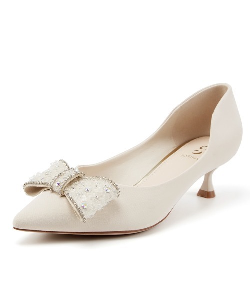 SAISON DE PAPILLON（セゾンドパピヨン）の「ポインテッドトゥビジューリボンパンプス（パンプス・レディース・ライトイエロー/アイボリー・22.5/22/24.5/24/23.5/23/25）」の8枚目の写真