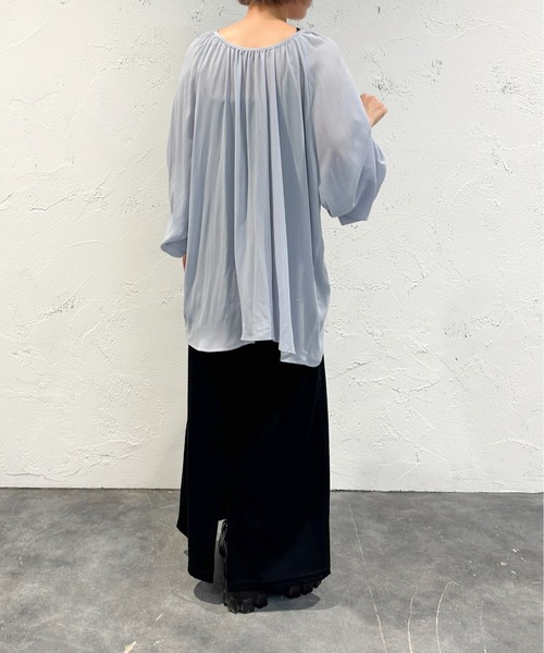 apres jour mignon(アプレジュールミニョン)の「2WAYシアーボリュームブラウス(シャツ/ブラウス・レディース・ブラック/アイボリー/ブルー・X-LARGE/フリー)」の20枚目の写真