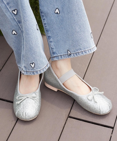 w closet(ダブルクローゼット)の「バレエシューズ(パンプス・レディース・ピンク/ホワイト/ブラック/ブルー/シルバー/ピンク系その他/ゴールド/ブラック系/ブラック系その他・L/M)」の1枚目の写真