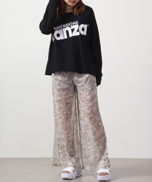 DIMENSIONE danza（ディメンシオーネ ダンツァ）の「DIMENSIONE danza オーバーサイズロゴプリントクルー（スウェット・レディース・ブルー/ブラック・XS/S）」の8枚目の写真