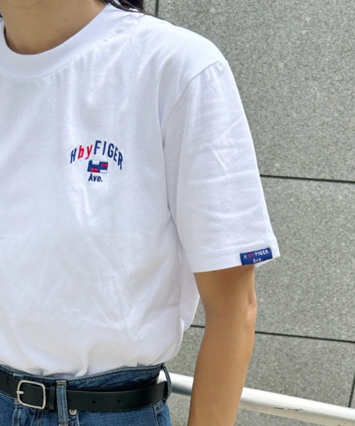 Niell(ニール)の「【H by FIGER/エイチ バイ フィガー】刺繍ロゴ 半袖 Tシャツ(Tシャツ/カットソー・レディース・ホワイト/ブラック・M/L/XL)」の10枚目の写真