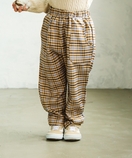 pairmanon（ペアマノン）の「定番 選べるデザイン リラックス パンツ（その他パンツ・キッズ・ネイビー/ブラウン系その他5/ベージュ系その他3/ホワイト系その他2/ベージュ系その他6/ホワイト系その他/グレー系その他/ブルー系その他4/ブラック系その他/ベージュ系その他/ブルー系その他2/ブラウン系その他/その他3/イエロー系その他/グレー系その他3/ブルー系その他/ブルー系その他3/ブラック/グレー系その他2/ブラウン系その他2/ブラック系その他2/レッド系その他/ホワイト系その他3/パープル/オレンジ/インディゴブルー/ブラウン系その他3/パープル系その他/ブラウン系その他7/ブラウン系その他6/オフホワイト/グレー/ライトホワイト/ラベンダー/グリーン/モカ/ストライプ/ブラウン系その他4/ホワイト/レッド/ライトパープル/ベージュ系その他2/ミント/グリーン系その他/ライトブルー/その他/ピンク系その他/ブラック系その他3/レッド系その他2/オレンジ系その他・100/110/90/140/120/130/150）」の3枚目の写真