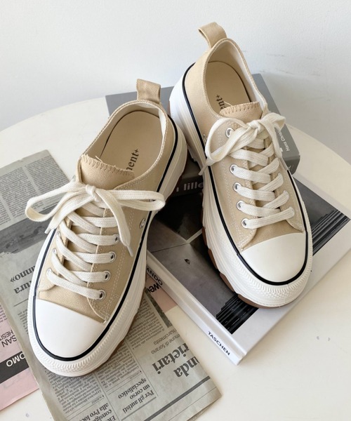 moment+（モーメントプラス）の「ボリューム厚底スニーカー（スニーカー・レディース・ベージュ/アイボリー/ブラック/ピンク/シルバー・LL/L/M/S）」の10枚目の写真