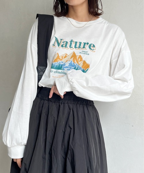 CPCM(シーピーシーエム)の「マウンテンロゴBIGロンT(Tシャツ/カットソー・レディース・オフホワイト/チャコールグレー/グレー・FREE)」の1枚目の写真