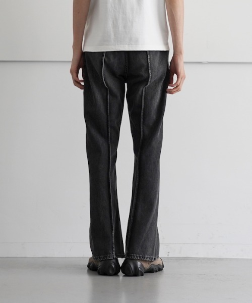 YOHEI OHNO（ヨウヘイオオノ）の「YOHEI OHNO Our Basic Washed Denim（デニムパンツ・メンズ・ブラック/インディゴブルー・36/38）」の15枚目の写真