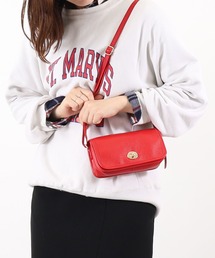 COOCO | シュリンクレザーヒネリ金具横型ショルダーバッグ(ショルダーバッグ)