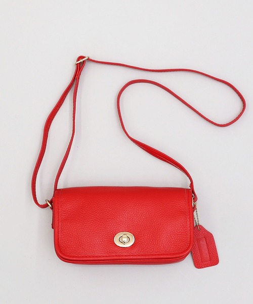 COOCO（クーコ）の「シュリンクレザーヒネリ金具横型ショルダーバッグ（ショルダーバッグ・レディース・ブラック/クリアレッド/ブラウン系その他/グリーン/グレー・9）」の22枚目の写真