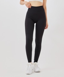Alo Yoga（アロヨガ）の「ALO SEAMLESS CABLE KNIT HIGH-WAIST