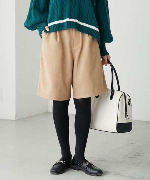 BONLECILL(ボンルシール)の「フェイクレザー/フェイクスウェード タックショートパンツ(その他パンツ・レディース・ベージュ系1/グレー系1/ブラウン/ブラック・M/L)」の10枚目の写真