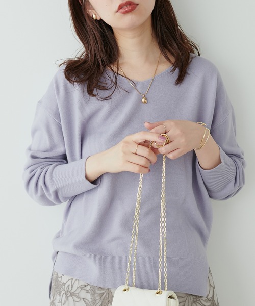 natural couture（ナチュラルクチュール）の「プチプラカシミアタッチVネックニット（ニット/セーター・レディース・グリーン/ブルー系その他/ブラック/チャコールグレー/ボルドー/ベージュ/オフホワイト・FREE）」の17枚目の写真