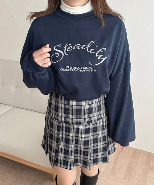 apres jour(アプレジュール)の「アーチロゴ刺繍スウェット【ZOZOTOWN限定アイテム】(スウェット・レディース・ネイビー/ライトグレー/オフホワイト・X-LARGE/フリー)」の21枚目の写真