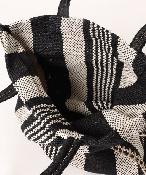 LAVEANGE(ラビアンジェ)の「TARANGO JUTE TOTE BAG/ジュート トートバッグ(トートバッグ・レディース・ブラック系その他/ブラック系その他2/オレンジ/ブルー/ブラウン系その他/ブラック系その他3・F)」の11枚目の写真