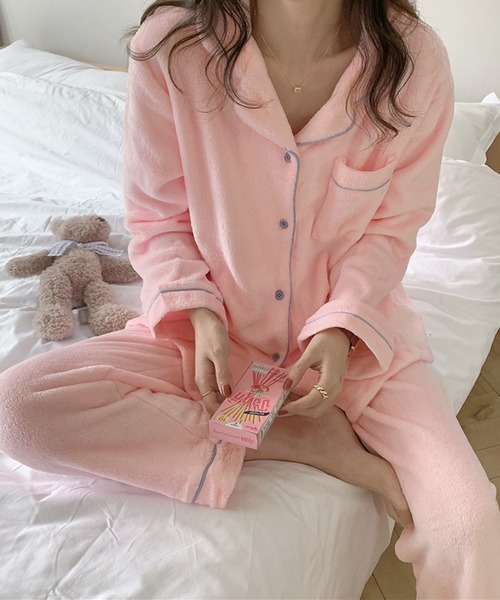 VitaFelice(ヴィータフェリーチェ)の「モコモコのパジャマ ルームウェア上下2点セット【長袖】(ルームウェア/パジャマ・レディース・ブルー/ピンク/アイボリー/グレー・FREE)」の4枚目の写真