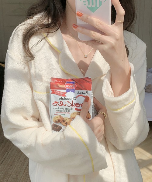 VitaFelice(ヴィータフェリーチェ)の「モコモコのパジャマ ルームウェア上下2点セット【長袖】(ルームウェア/パジャマ・レディース・ブルー/ピンク/アイボリー/グレー・FREE)」の5枚目の写真