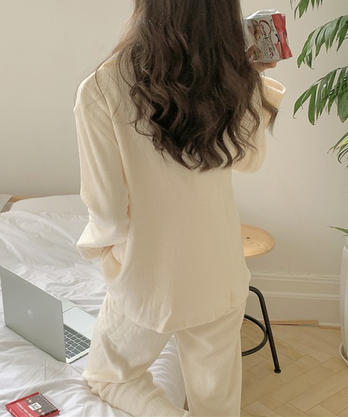 VitaFelice(ヴィータフェリーチェ)の「モコモコのパジャマ ルームウェア上下2点セット【長袖】(ルームウェア/パジャマ・レディース・ブルー/ピンク/アイボリー/グレー・FREE)」の8枚目の写真