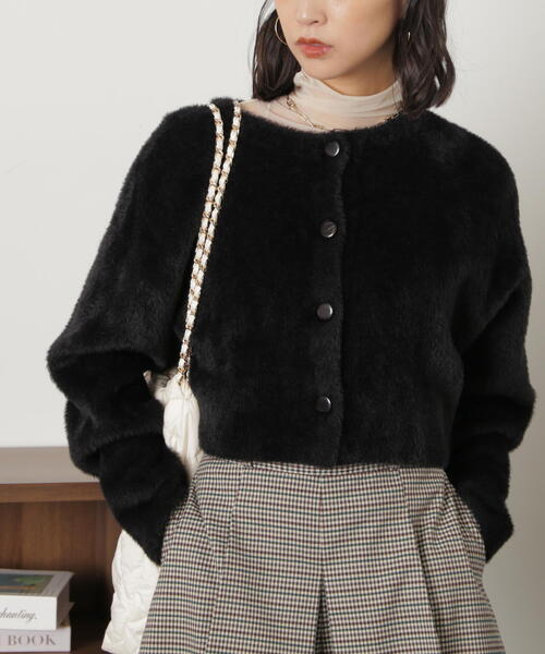 FREE'S MART（フリーズマート）の「◇前後2WAYショートシャギーショート丈ニット（カーディガン/ボレロ・レディース・ホワイト/ブラック/ブルー/ピンク・FREE）」の15枚目の写真